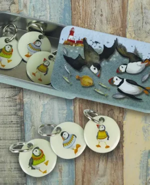 cajita con marcadores de punto frailecillos emma ball